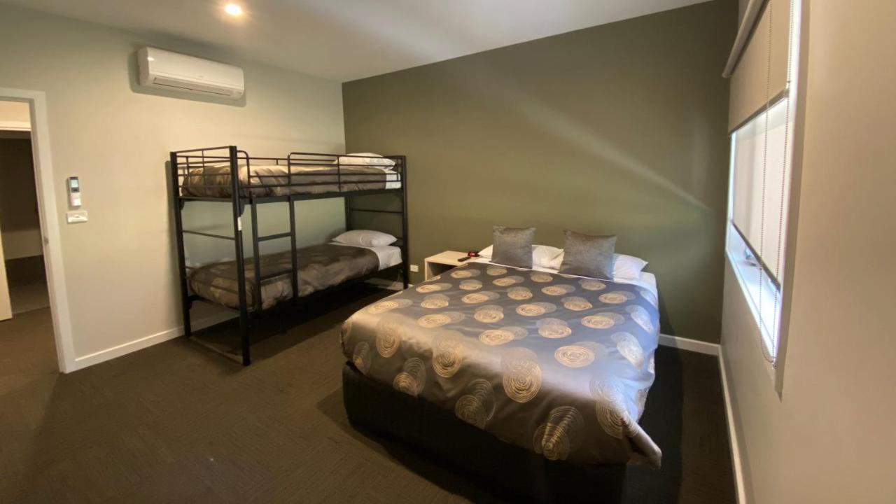 קנברה Leumeah Lodge מראה חיצוני תמונה